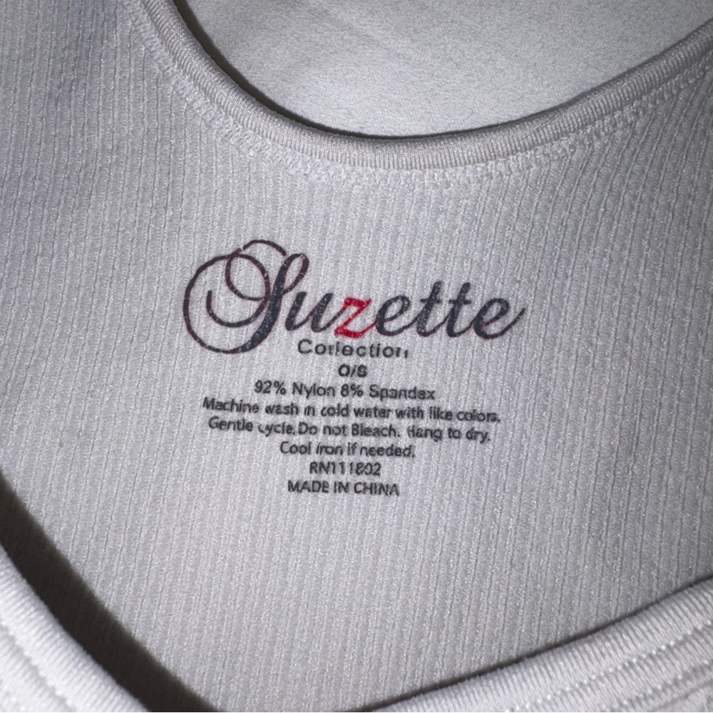 Basic White Tank Top - Picture 3 of 3